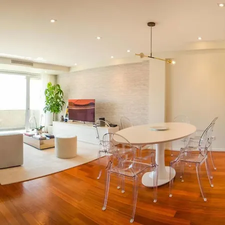 Modern 2 Bedroom Boavista W Garage By Guestready * Porto