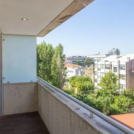 Appartement Modern 2 Bedroom Boavista W Garage By Guestready